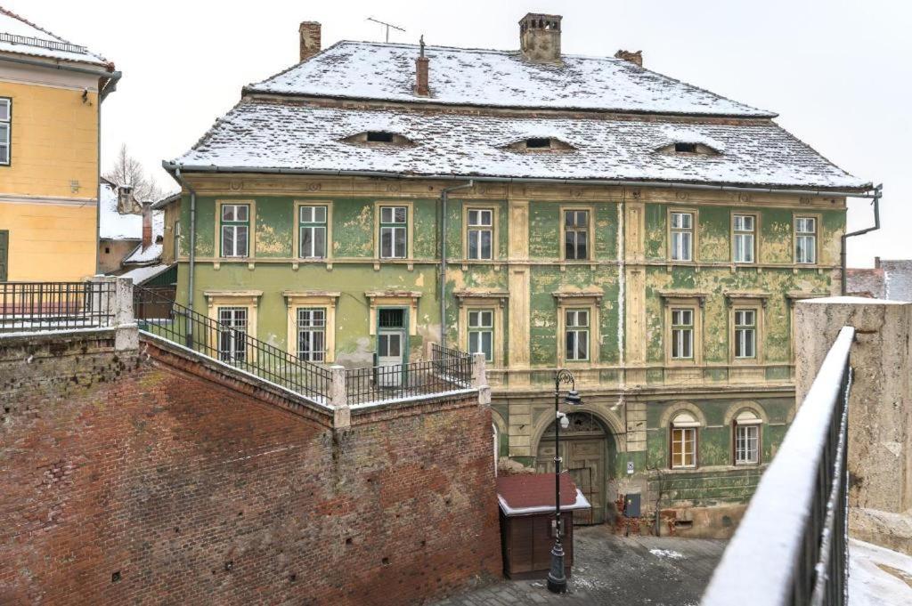 Apartment Queen Bridge Сибиу Екстериор снимка